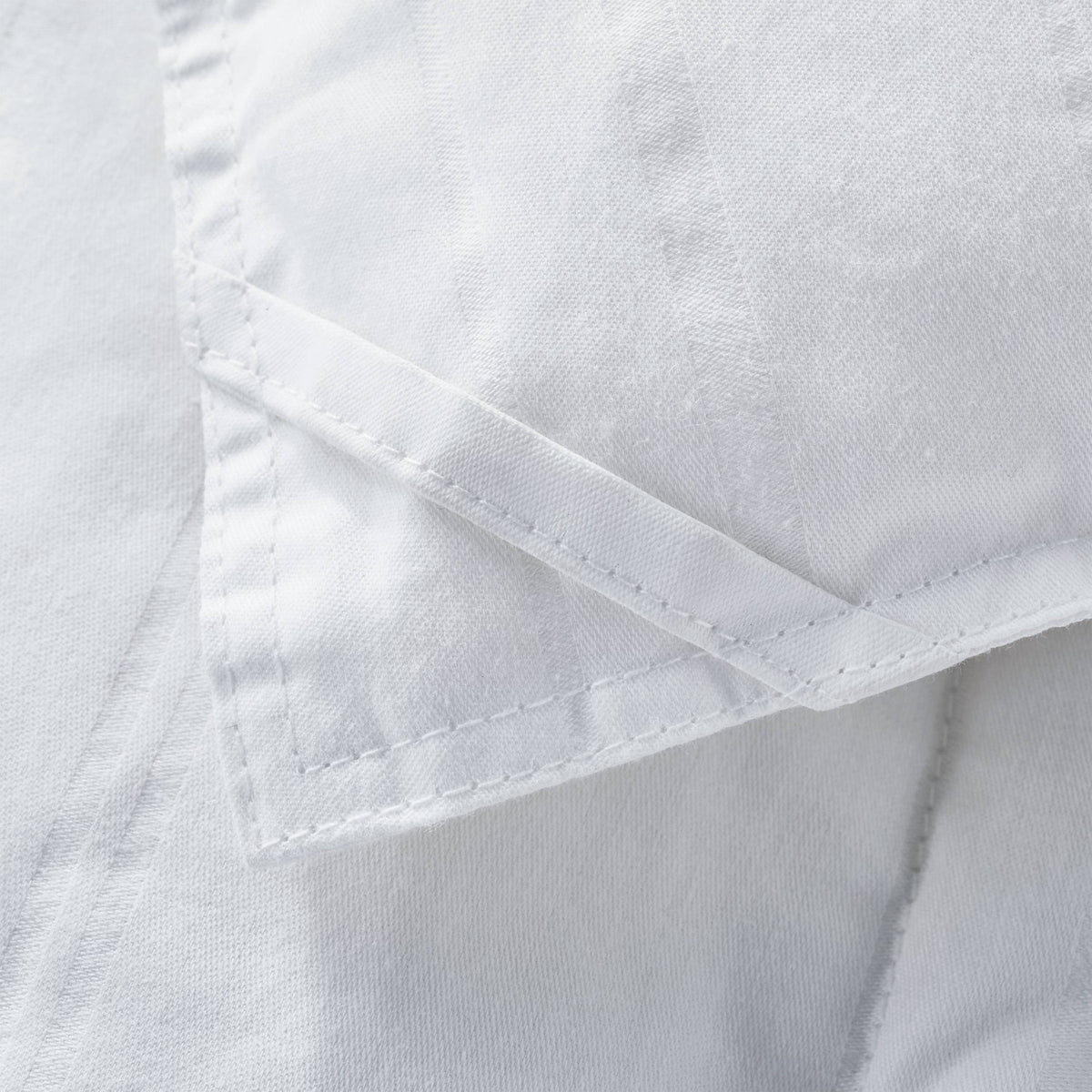 Casaluna Twin All Season Premium Down Comforter
