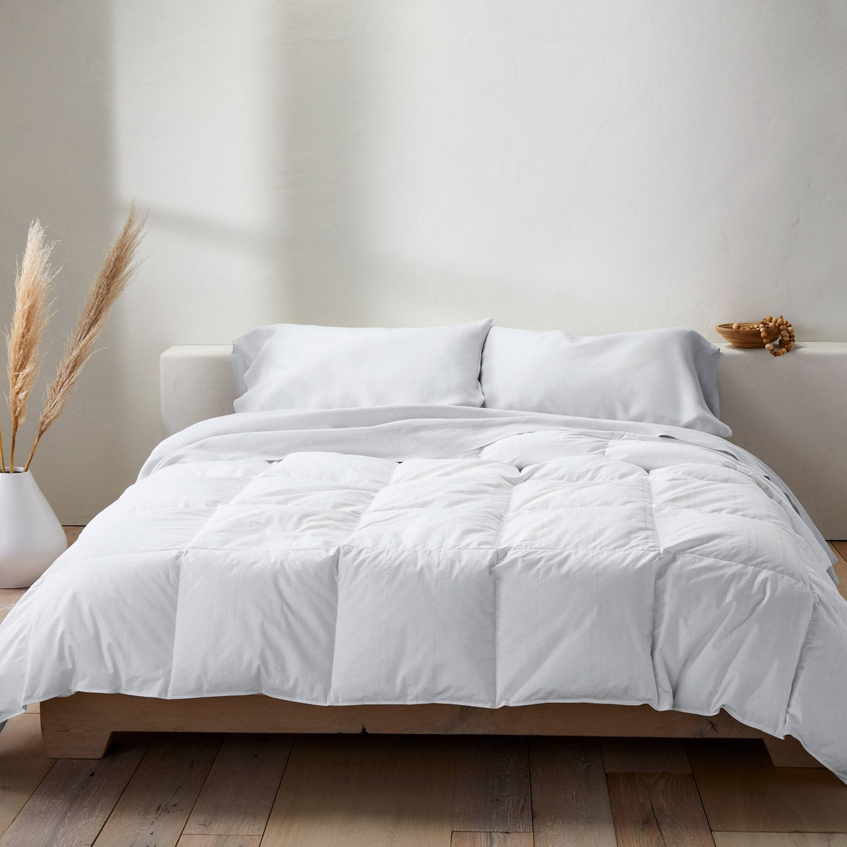 Casaluna Twin All Season Premium Down Comforter