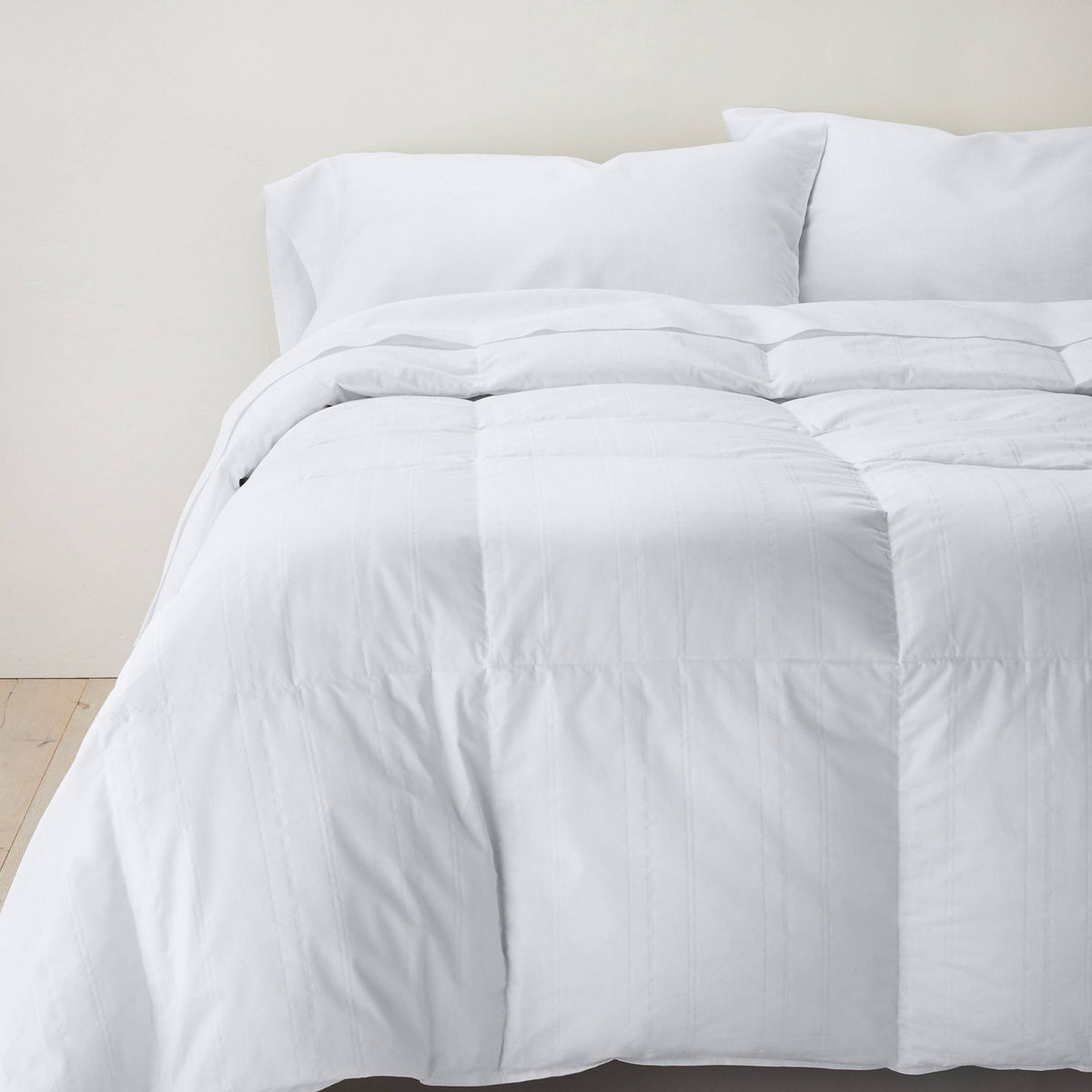 Casaluna King Light Weight Premium Down Comforter