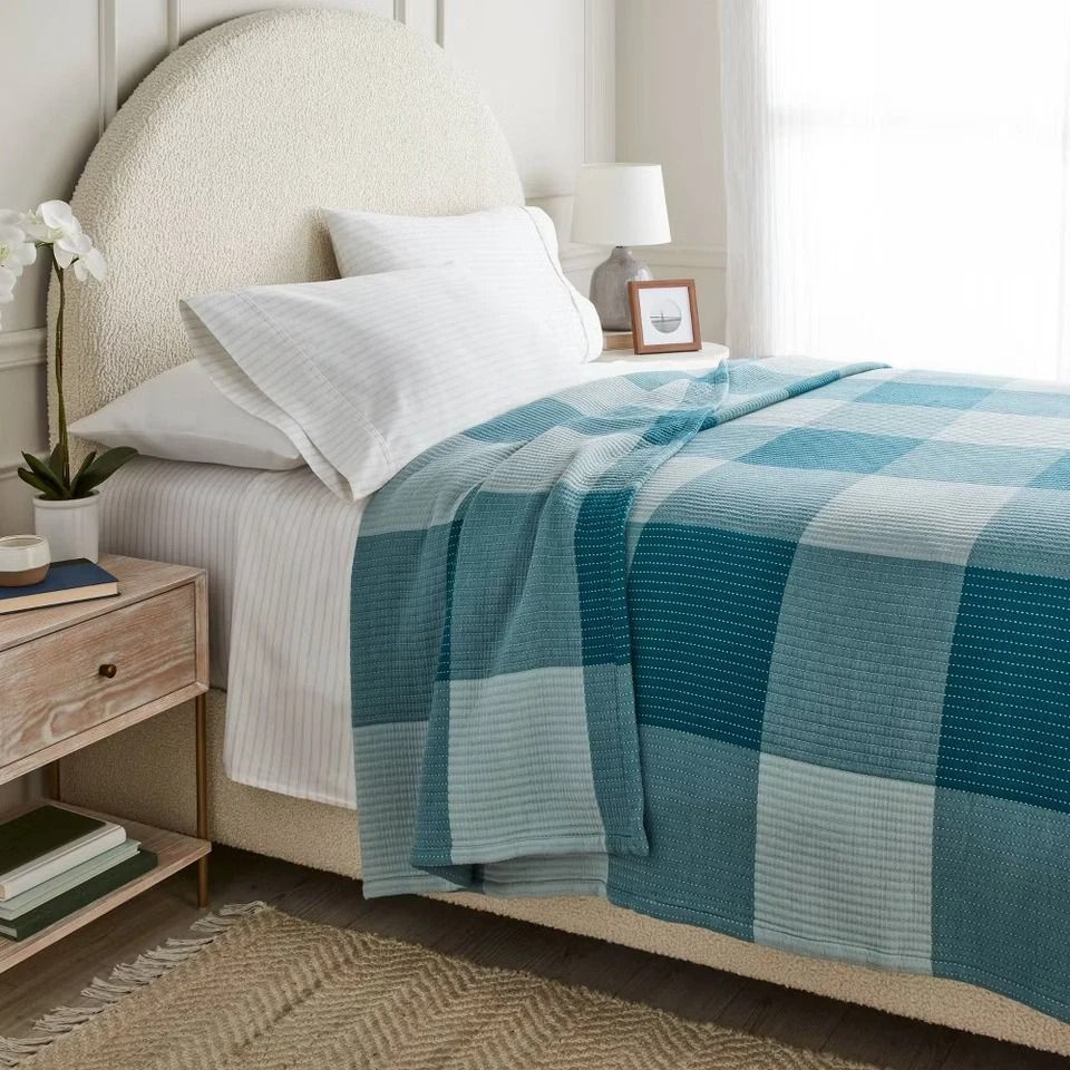 Full/Queen Spring Matelasse Blanket Blue Oversized Gingham - Threshold