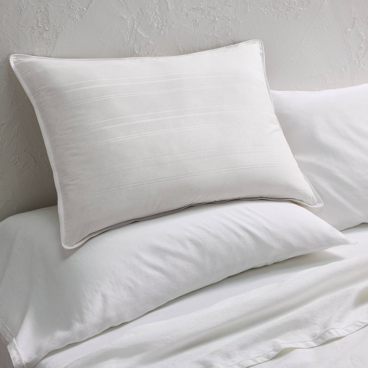 Standard/Queen Firm Down Bed Pillow - Casaluna